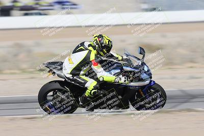 media/Jan-15-2026-Racers Edge (Thu) [[dfebeb70ab]]/2-A Group/Session 3 (Turn 15 Inside Pans)/